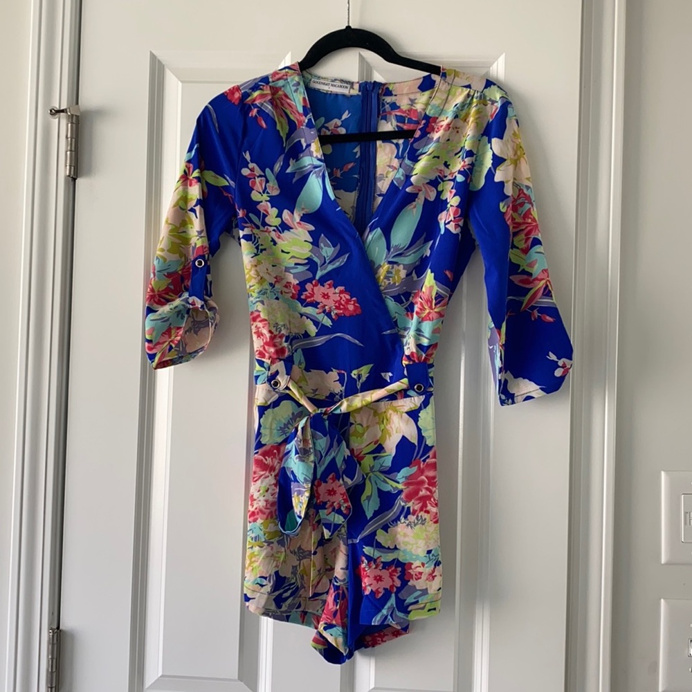 Goodnight Macaroon Romper Size Small